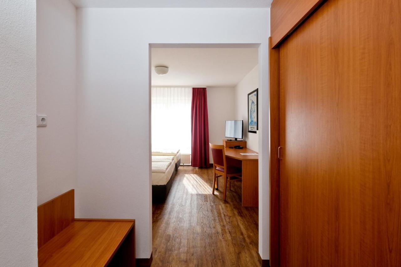Apart Hotel Sehnde Exterior foto